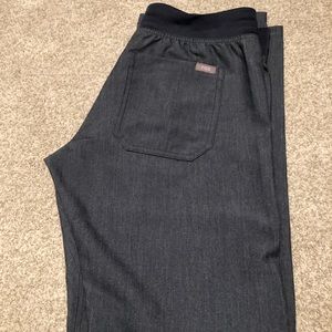 Fig Livingston scrub pants